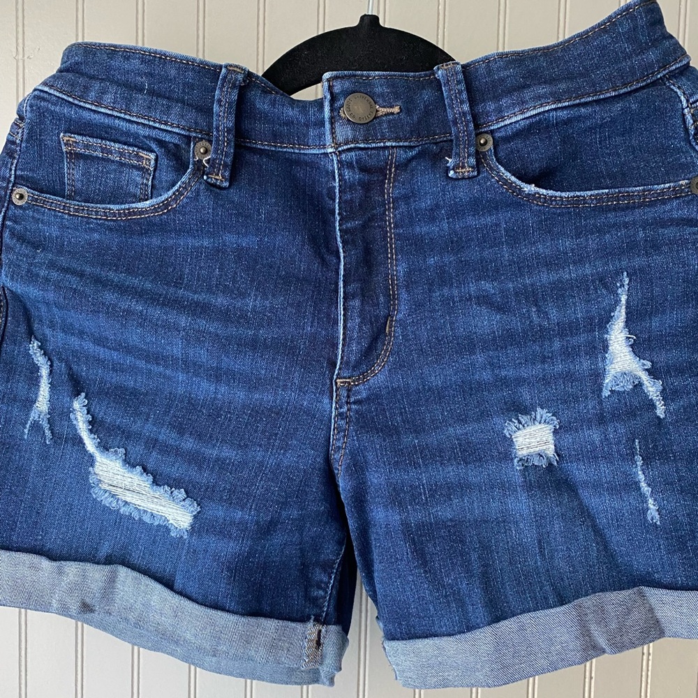Universal Thread Shorts